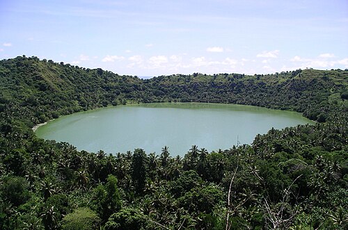 Le tour du lac Dziani