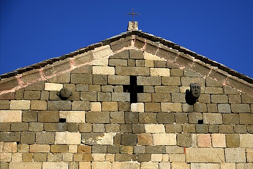 Near E casalte