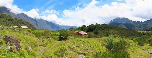 Overnight trek into the Mafate cirque
