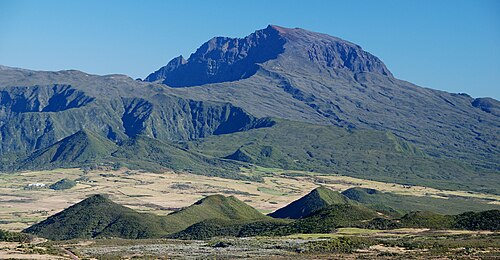 Les Hauts et le Volcan